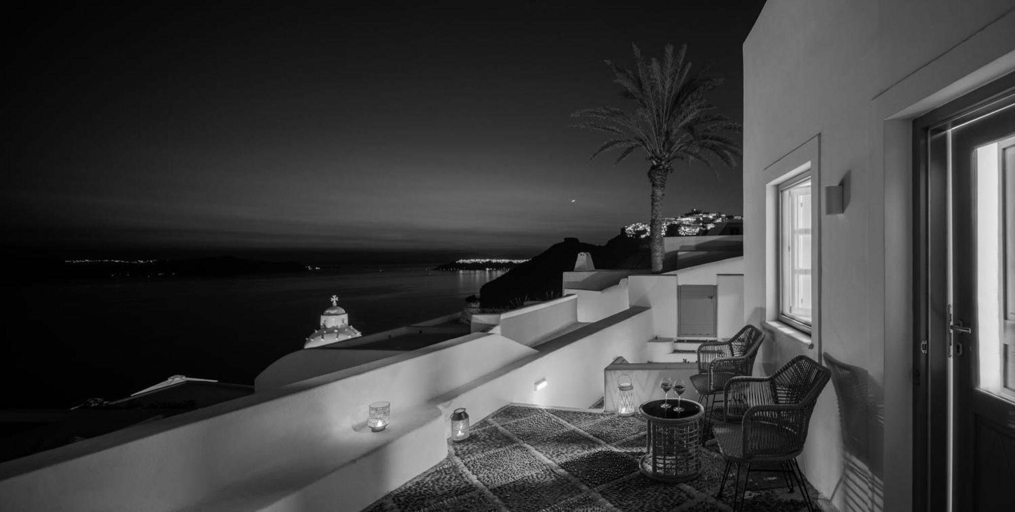Anemos Family Suites Fira  Exterior photo