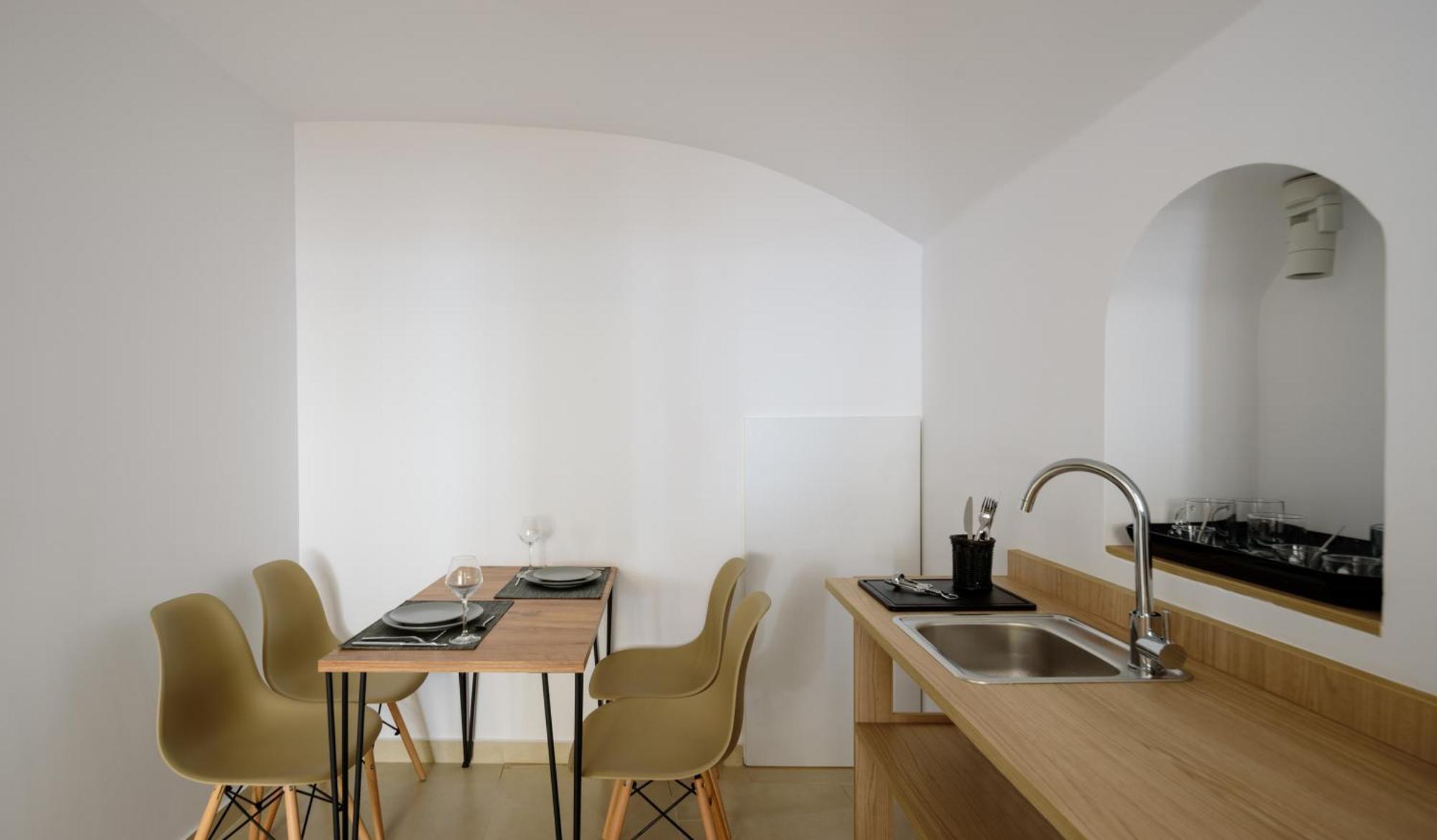 Anemos Family Suites Fira  Exterior photo